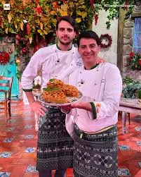 E sempre mezzogiorno: La Cucina Italiana in Diretta