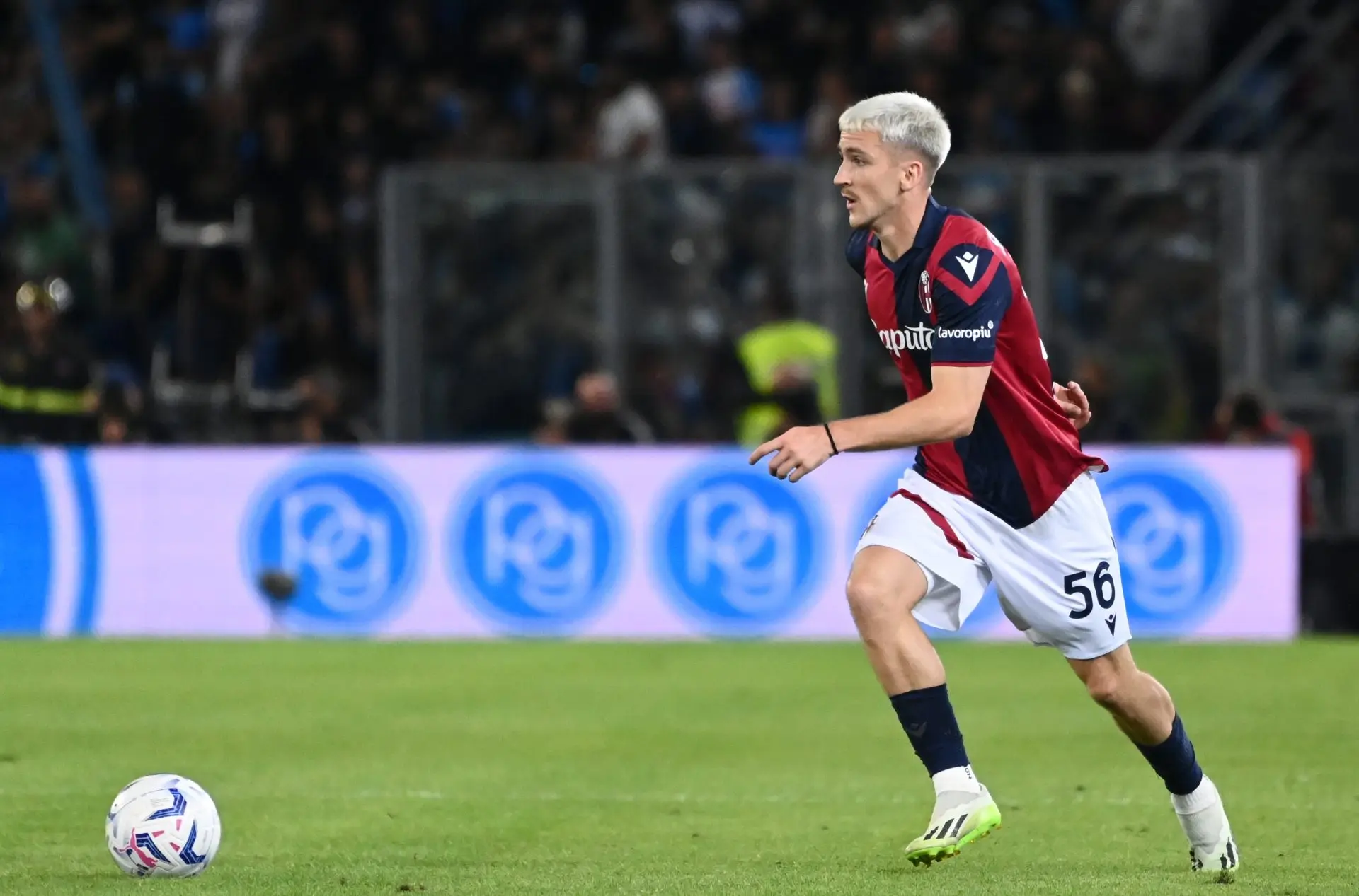 Saelemaekers: Dalla Gioventù al Palcoscenico del Calcio