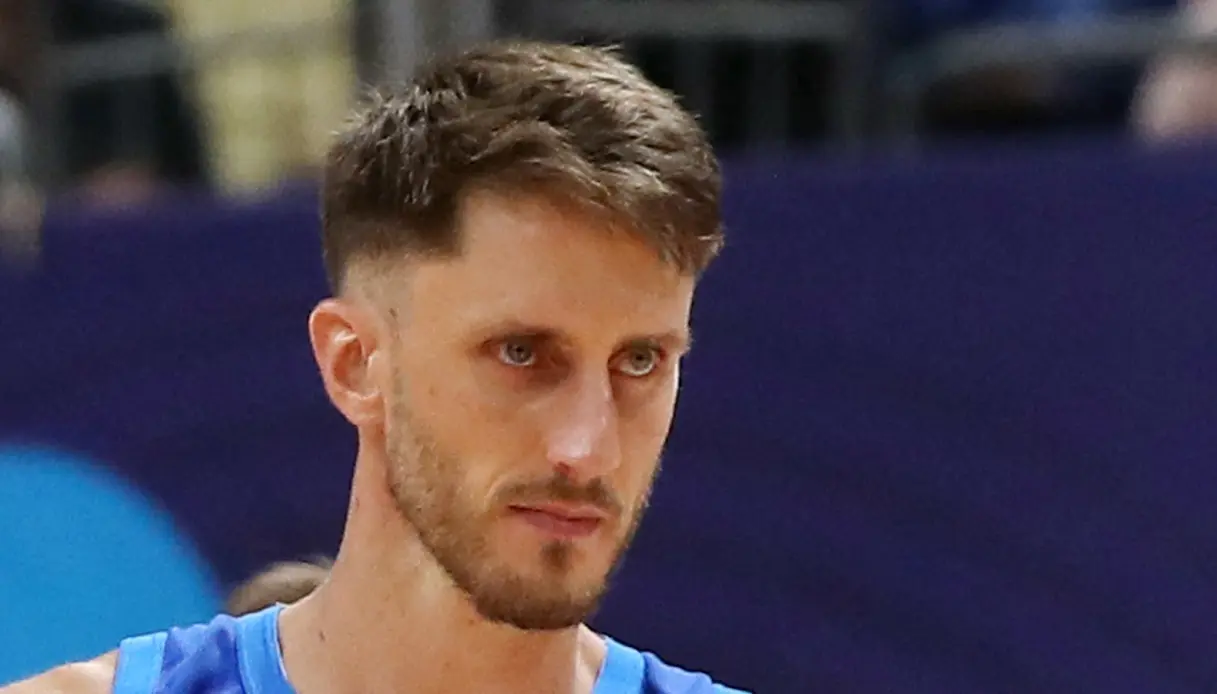 La Storia di Achille Polonara nel Basket Italiano image 1
