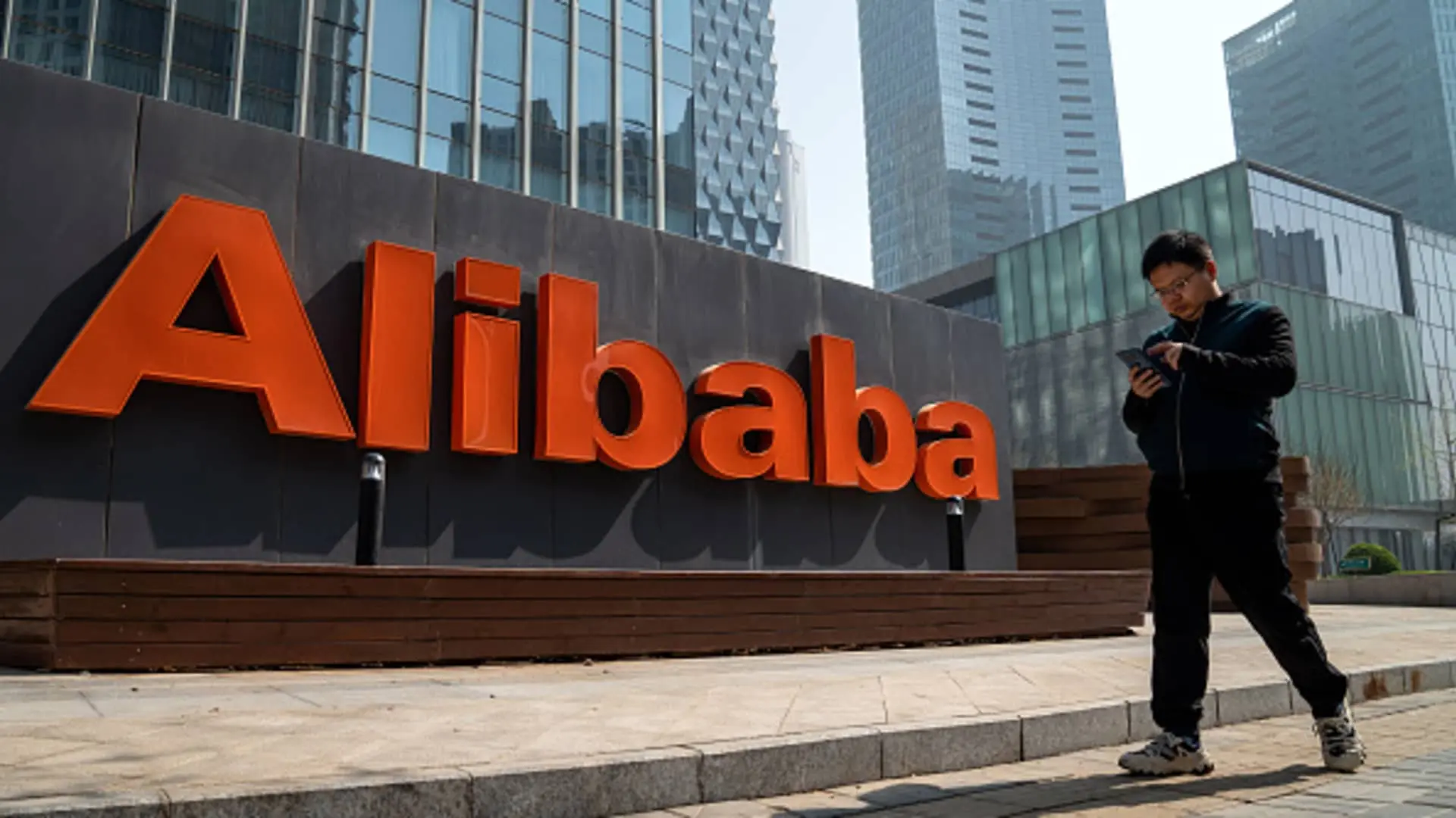 Alibaba: La Potenza del Commercio Elettronico Globale
