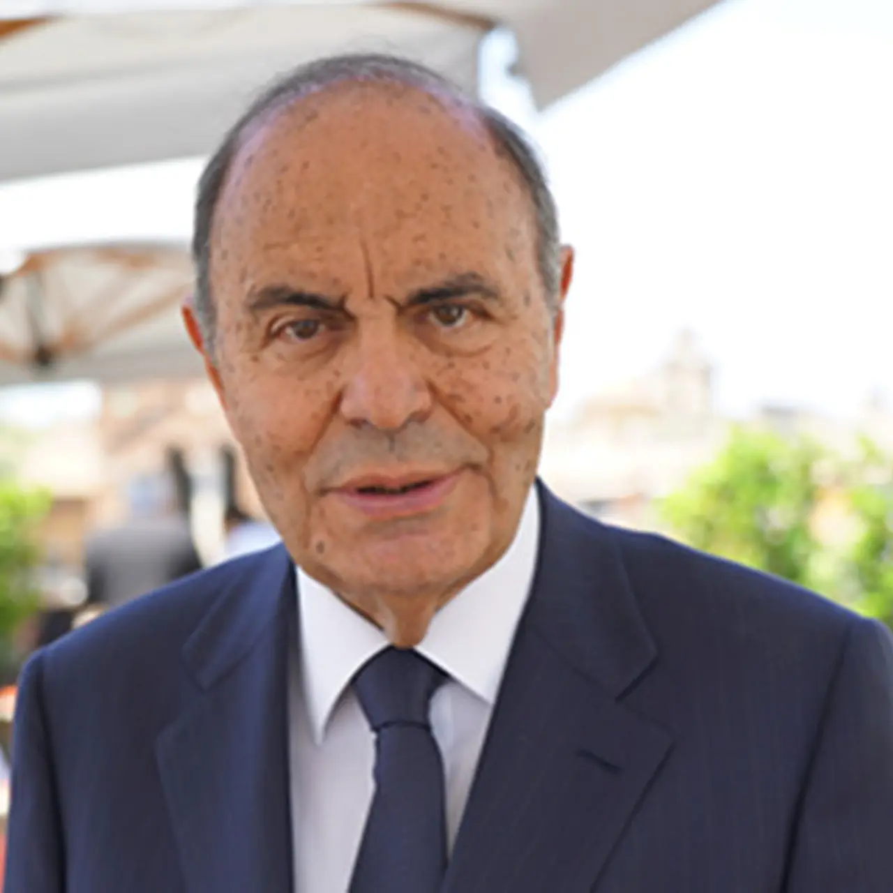 Bruno Vespa: La Voce della Televisione Italiana