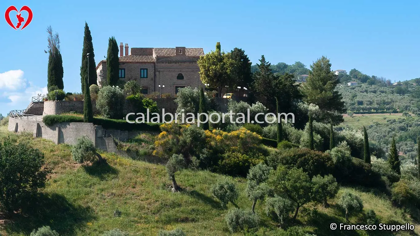 Calopezzati: Un tesoro nascosto della Calabria