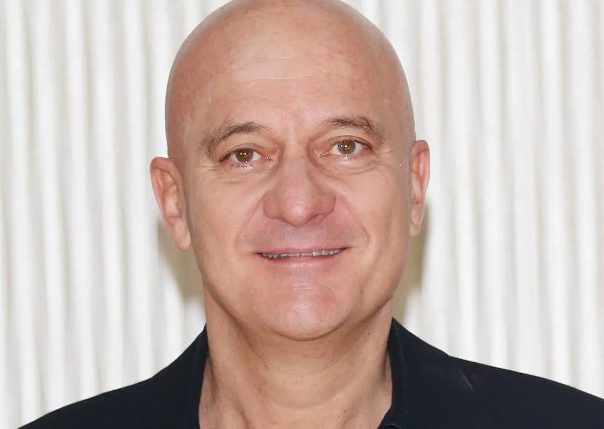 Claudio Bisio: carriera e impatto sulla comicità italiana