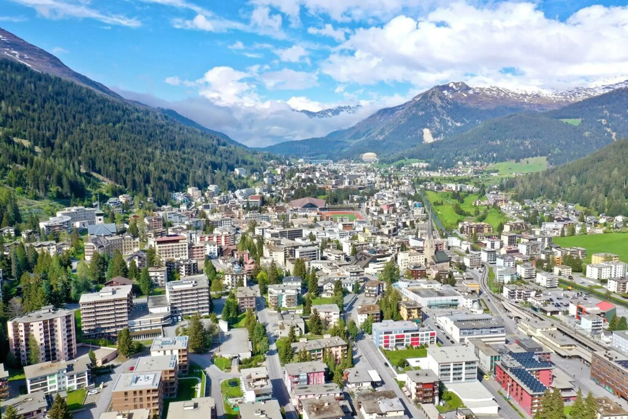Esplorando Davos, Specialmente Durante il World Economic Forum image 1