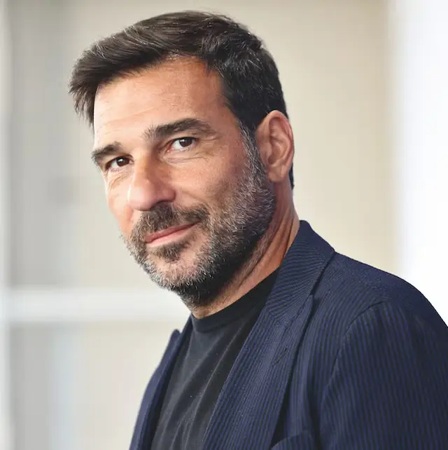 Edoardo Leo: Una Guida alla Sua Carriera e Impatti nella Cultura Italiana