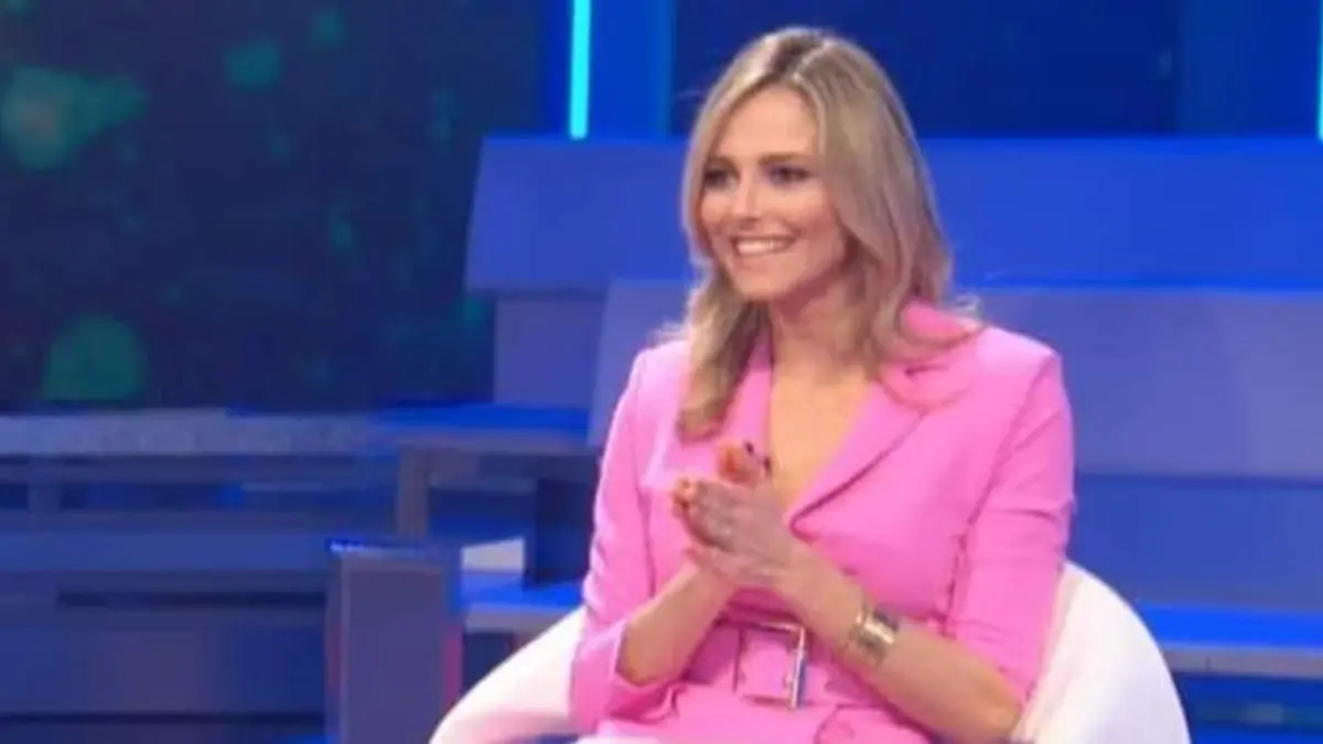 Francesca Fialdini: Un’Icona della Televisione Italiana