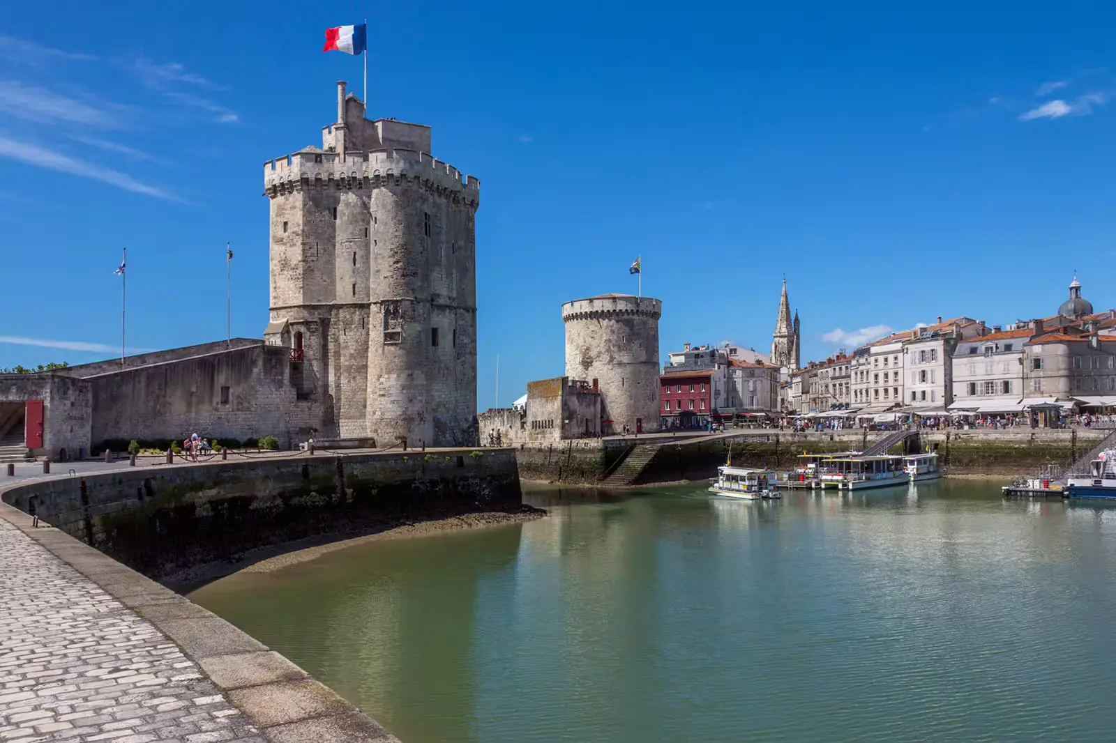 La Rochelle: Una gemma della costa atlantica francese