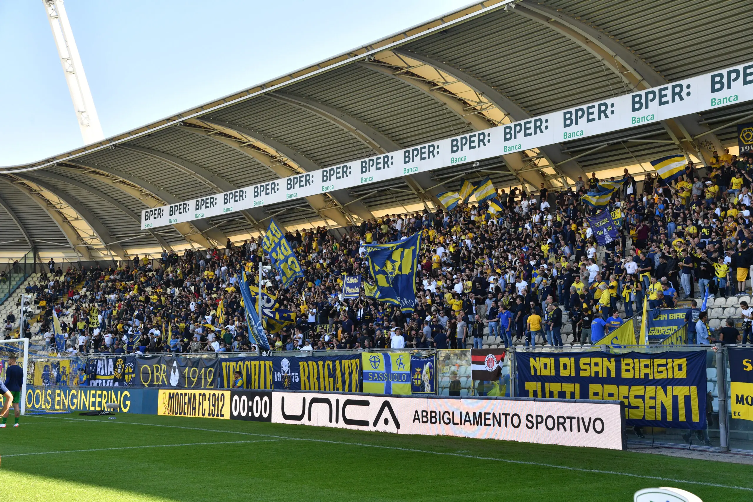 Modena e Palermo: Un Confronto tra Due Gemme Italiane