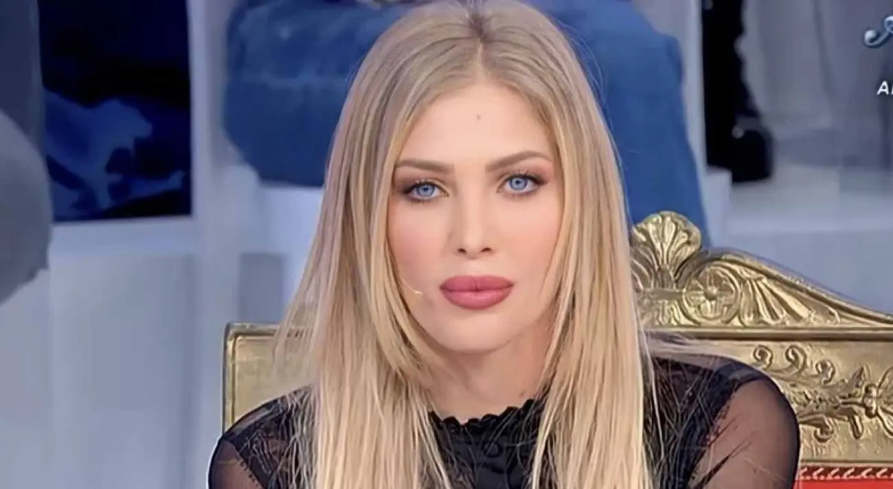 La Storia di Nicole a Uomini e Donne image 1