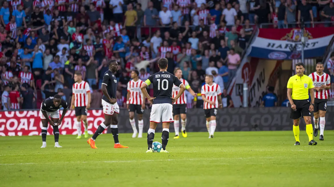 PSV Eindhoven e Bayern Monaco: Rivali sul Campo e nelle Statistiche