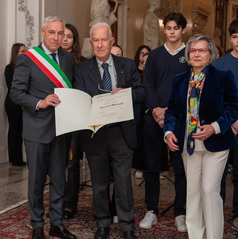 Il Fenomeno Riccardo Mirarchi e la Sua Ascesa Musicale image 1