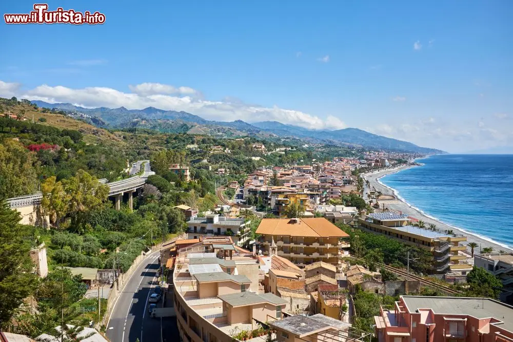 Esplora Santa Teresa di Riva: Un Paradiso Siciliano