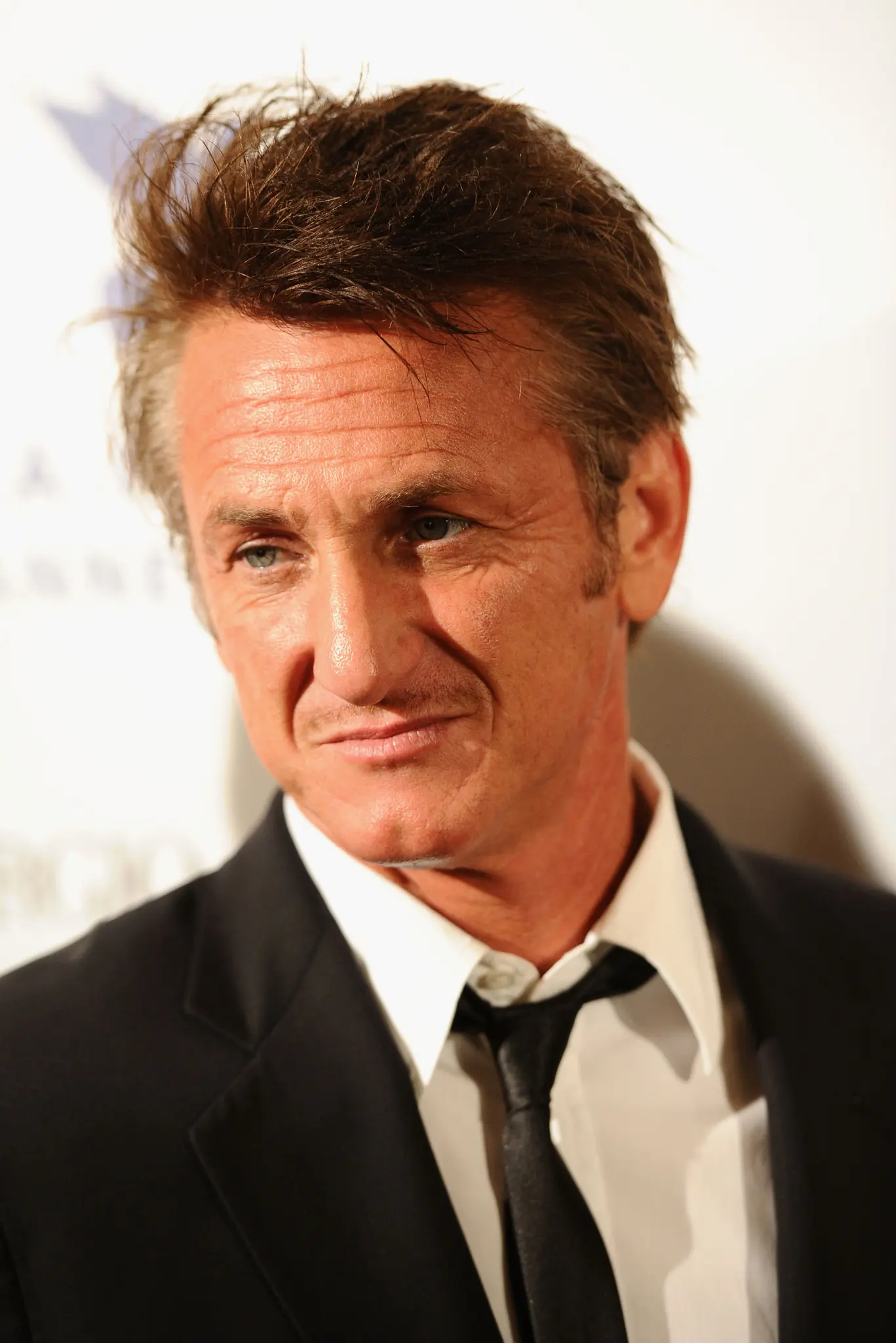 La Carriera e il Ruolo di Sean Penn nel Sociale image 1