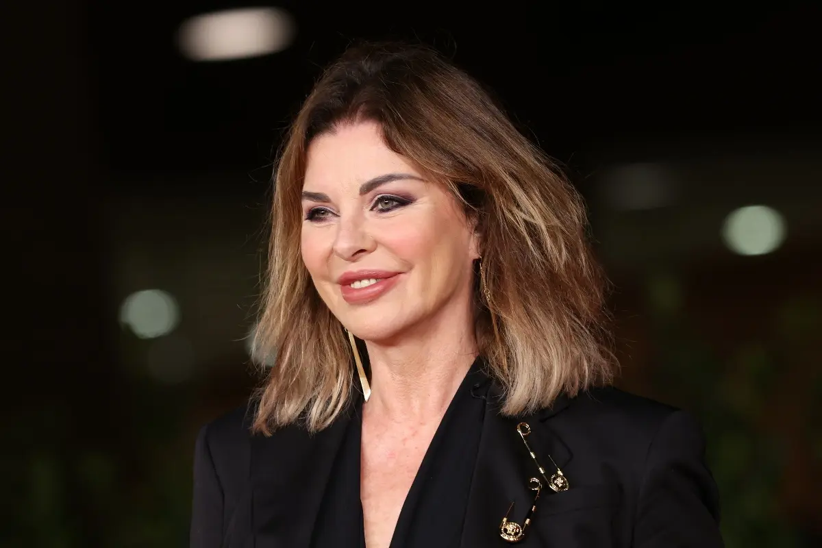 Alba Parietti: Icona della Televisione Italiana