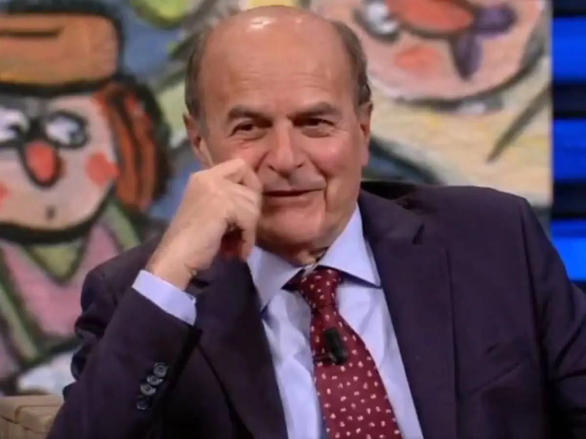 Pierluigi Bersani: Un Fuoco di Riflessione nella Politica Italiana