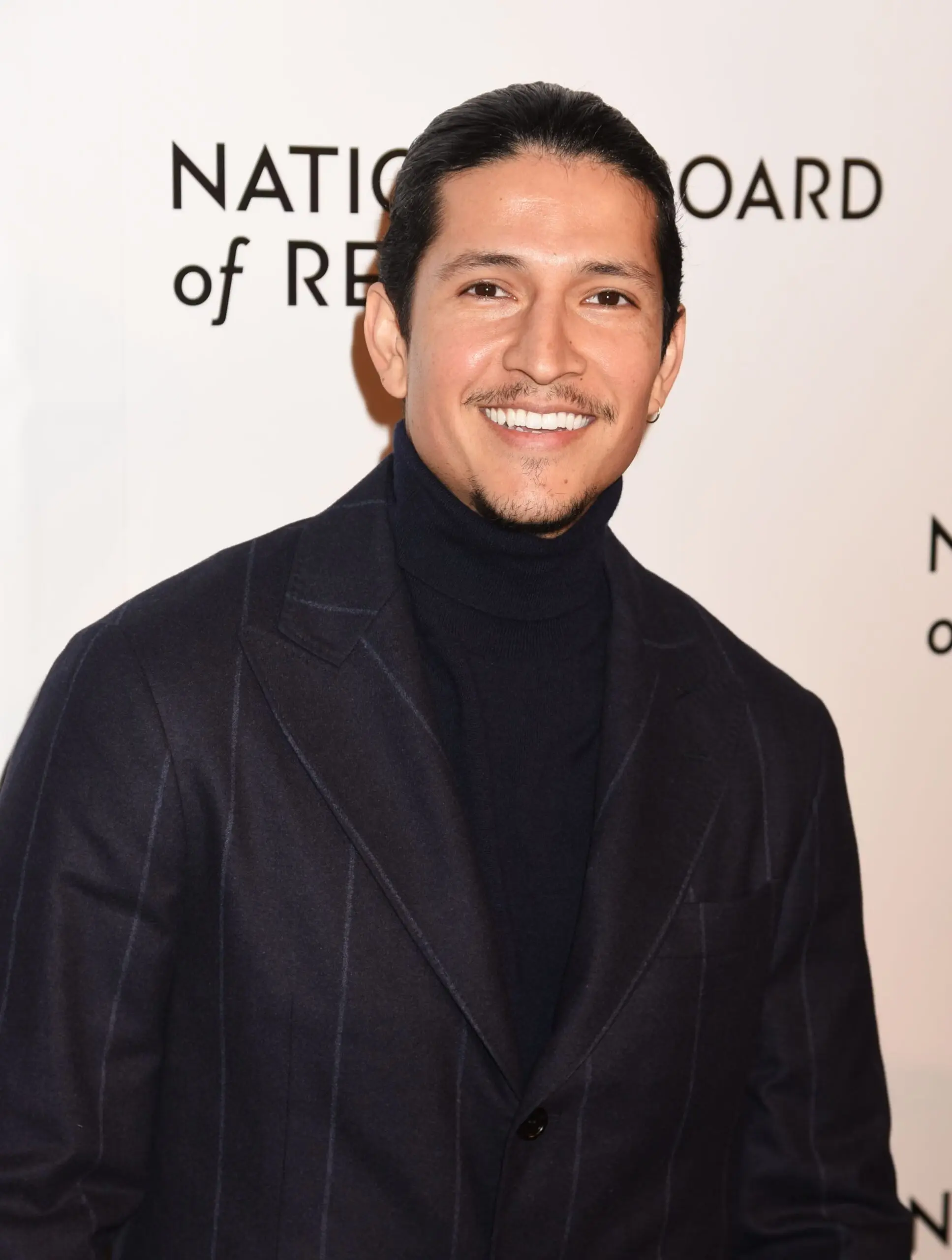 Danny Ramirez: Un giovane talento di Hollywood