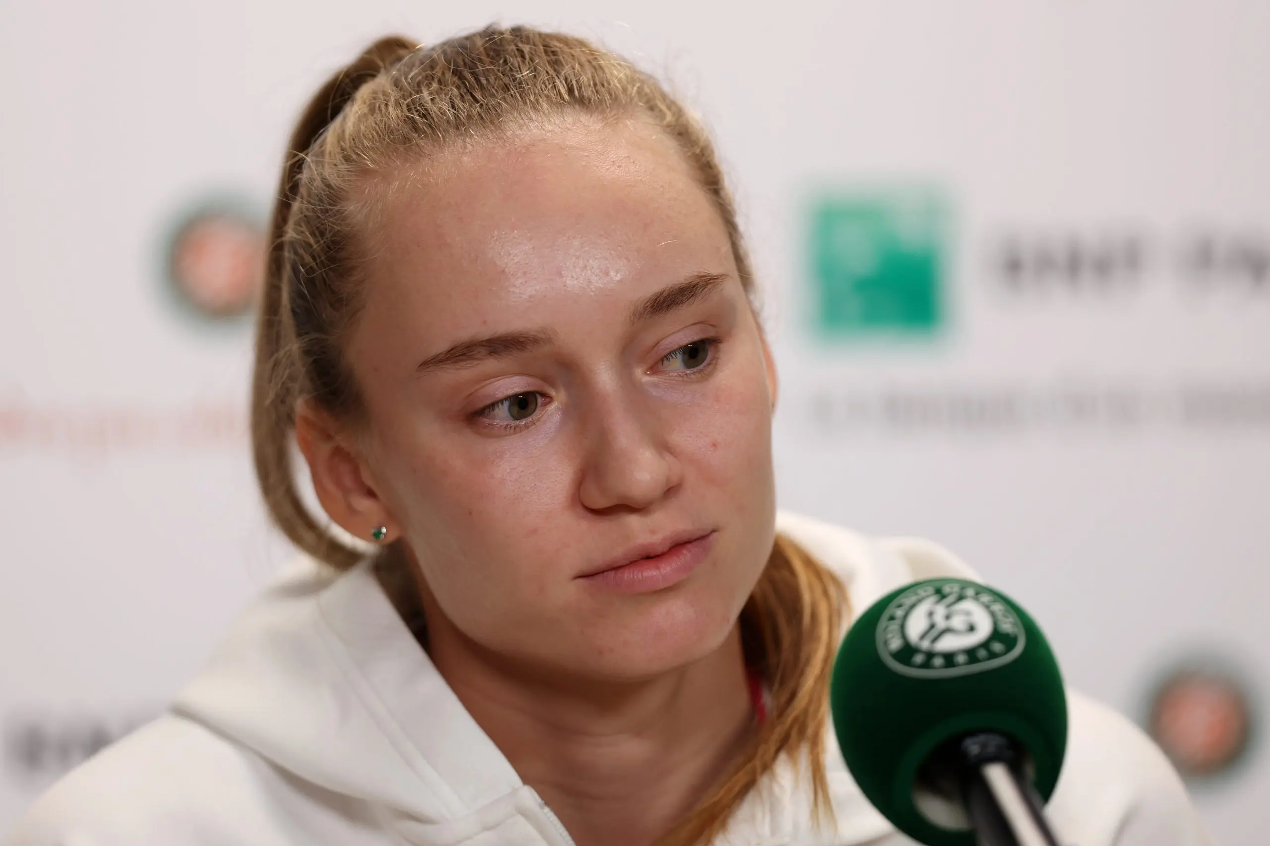 Elena Rybakina: la giovane promessa del tennis mondiale