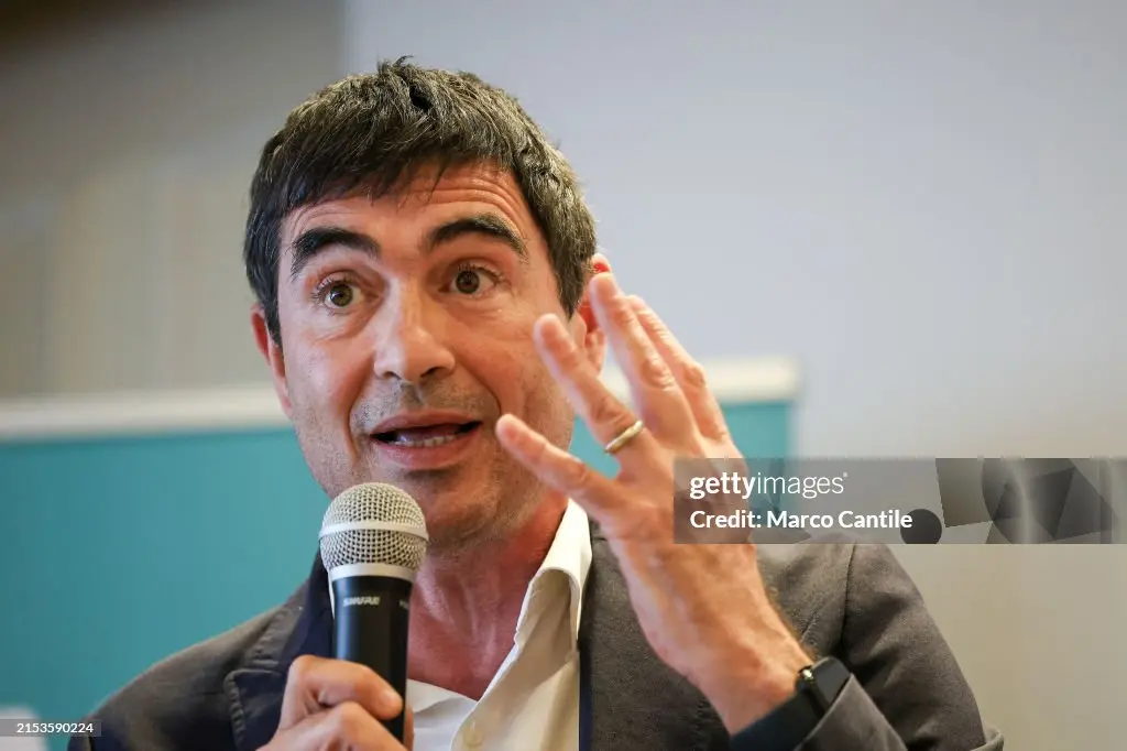 Fratoianni: Un Leader della Sinistra Italiana