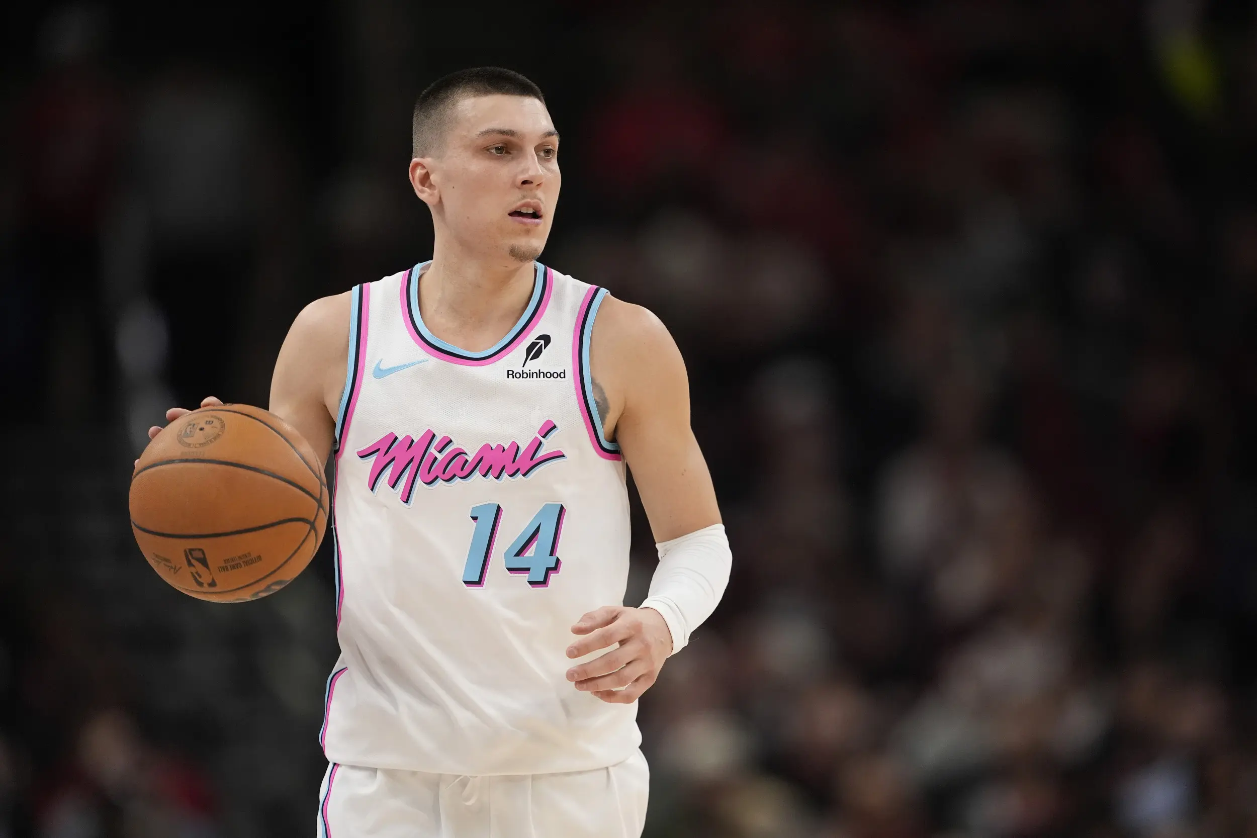 Il Calore della Competizione: Hawks e la Loro Stagione NBA