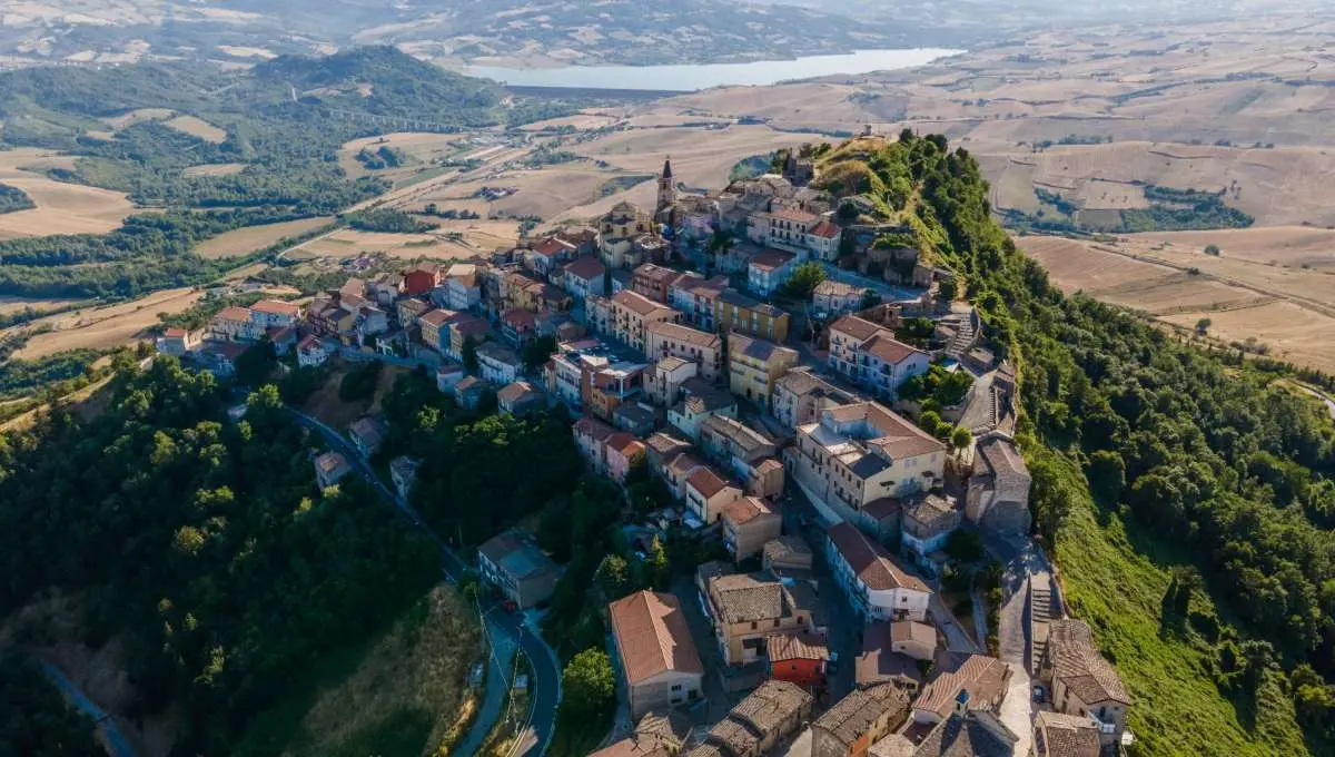 Irpinia: Un Viaggio nella Tradizione e nella Bellezza
