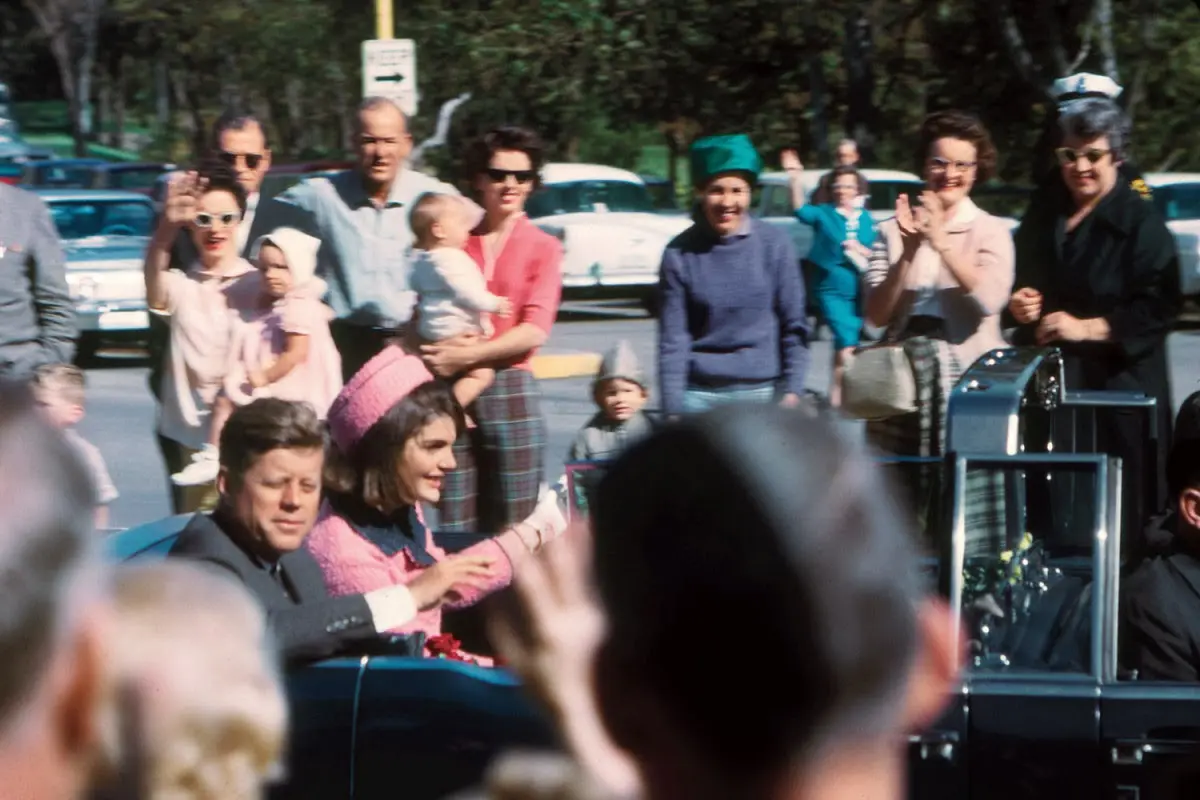 La vita e l’eredità di JFK: Un presidente iconico
