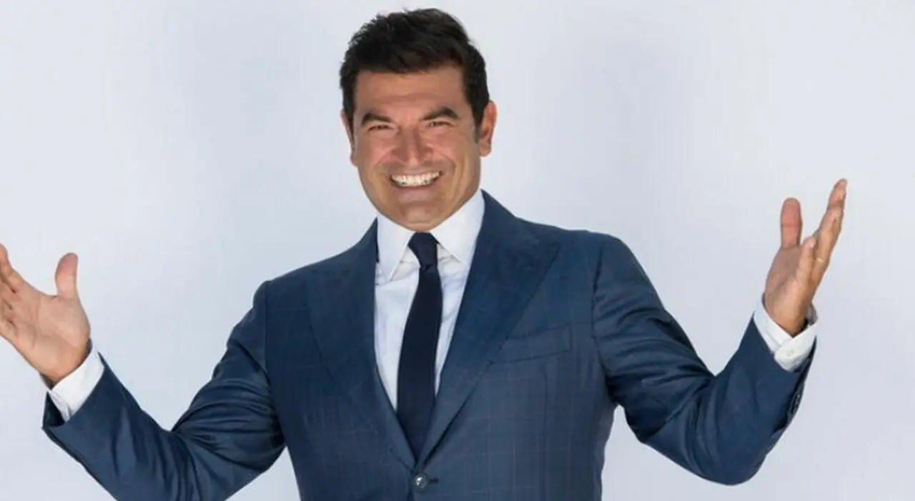 Max Giusti: Dalla Stand-Up alla Televisione