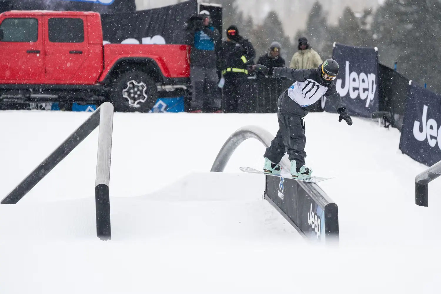 Mia Brookes: La Nuova Promessa dello Snowboard