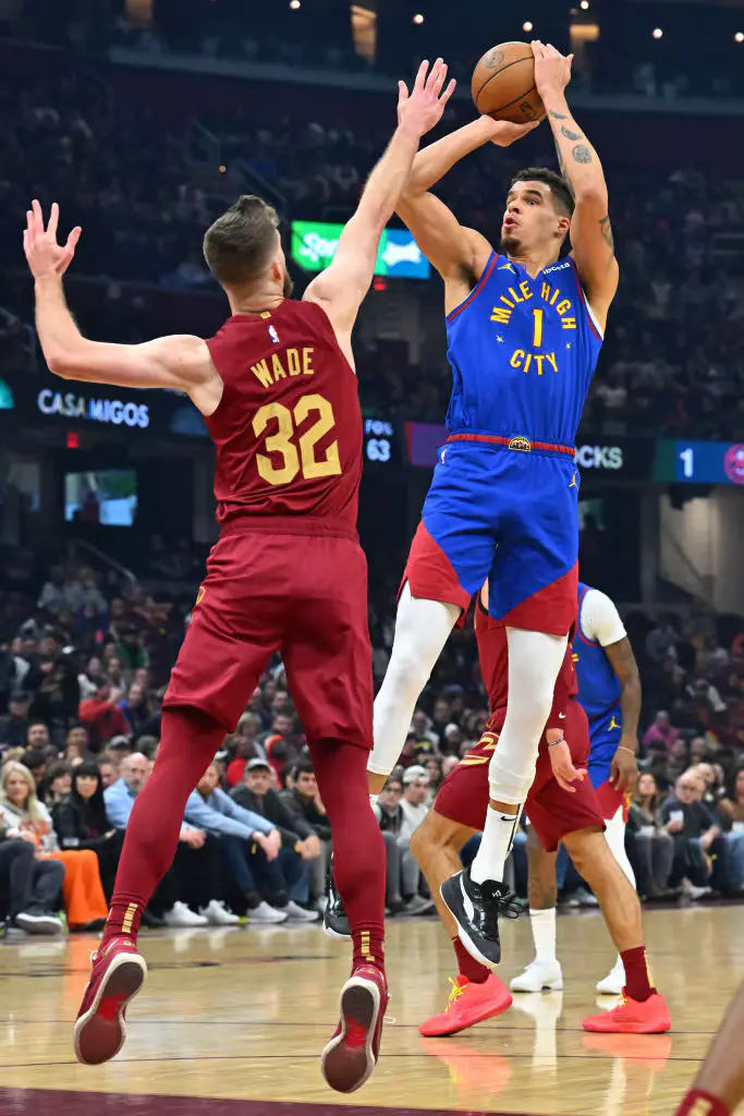 Nuggets contro Cavaliers: Una Lotta Epica sul Campo