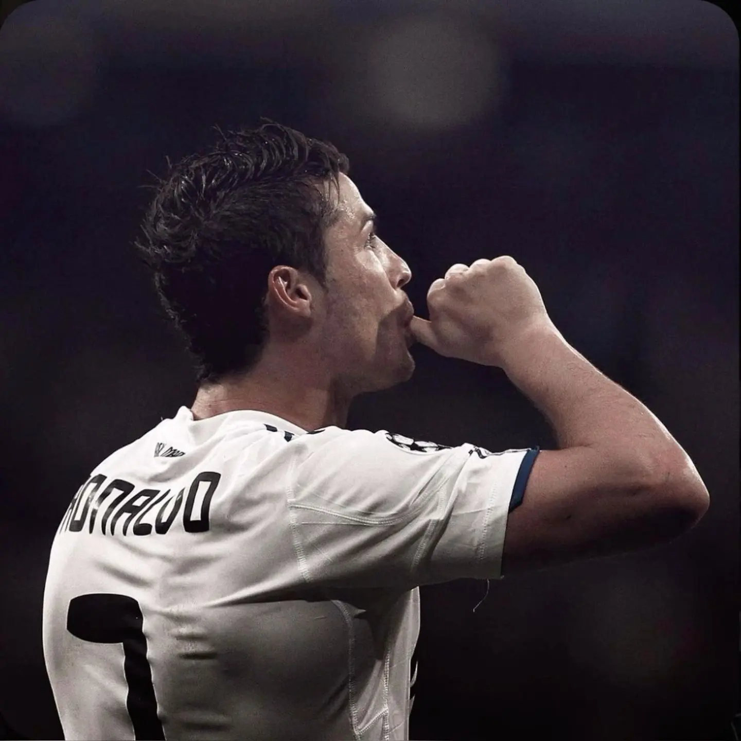 Cristiano Ronaldo: Icona del Calcio e Ispirazione Globale