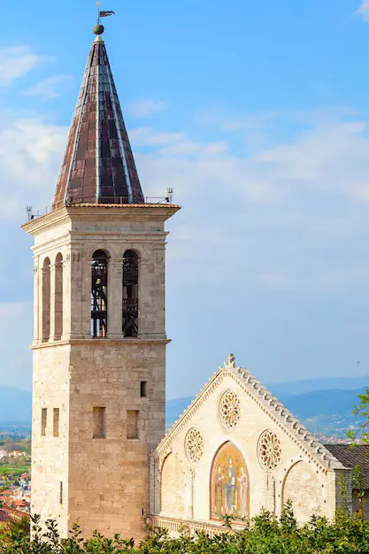 Esplorando Spoleto: storia e cultura di una città umbra