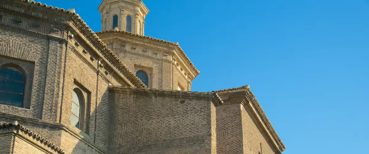 Zaragoza: La bellezza e la storia di una città spagnola