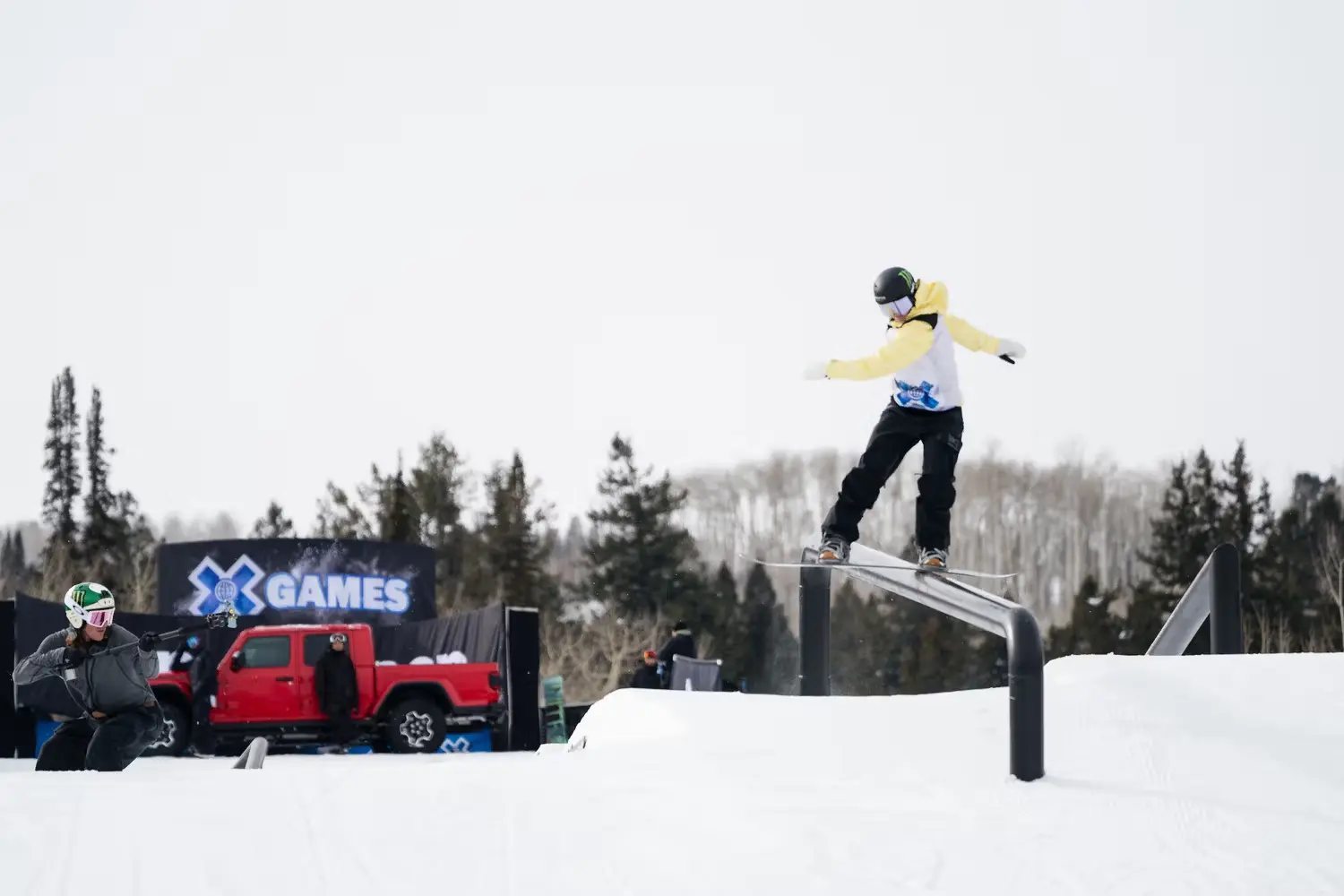 Zoi Sadowski-Synnott: La Stardom dello Snowboard Neozelandese