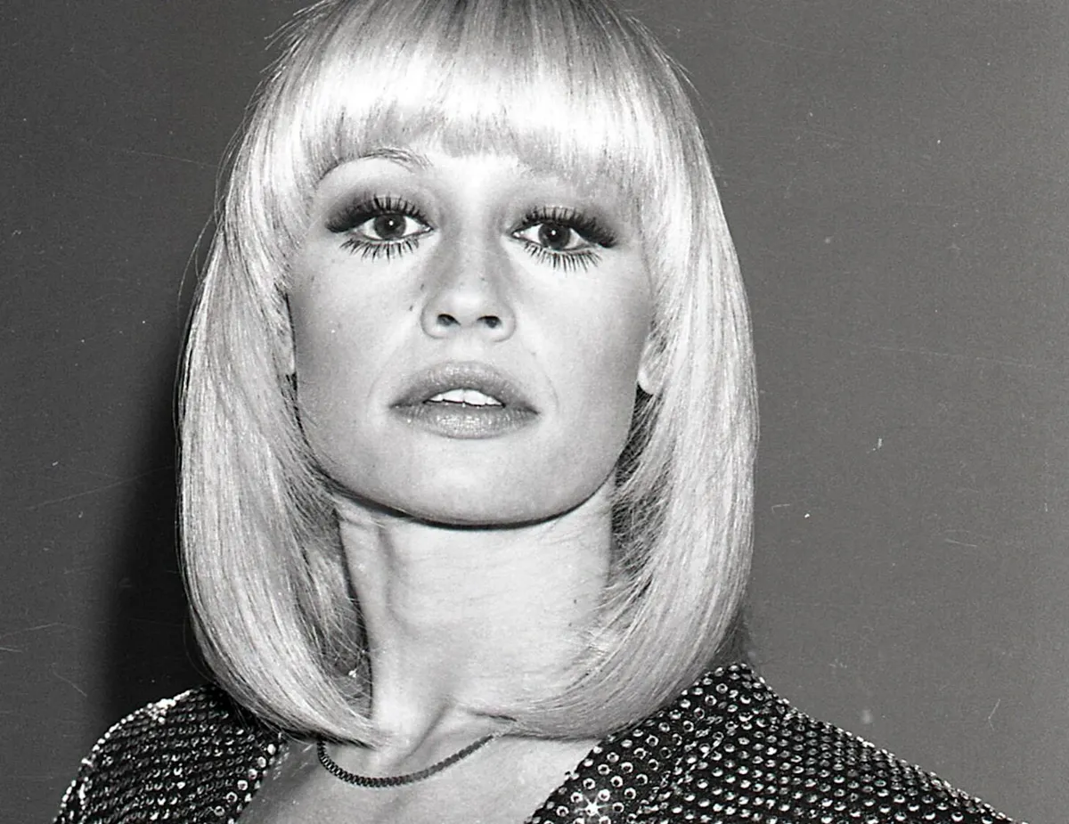 figlio adottivo raffaella carra — IT news