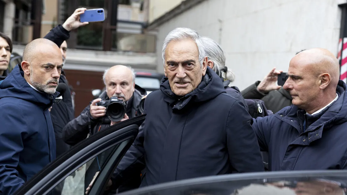 gravina dimesso — IT news