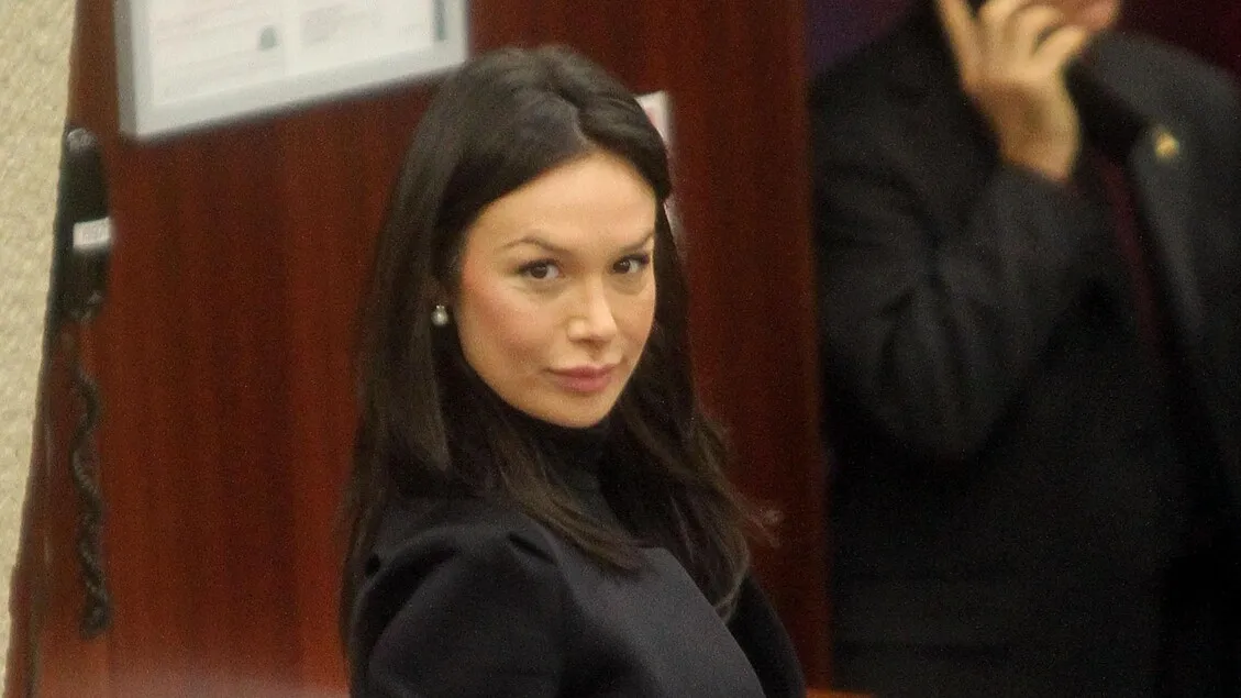 Nicole minetti adozione