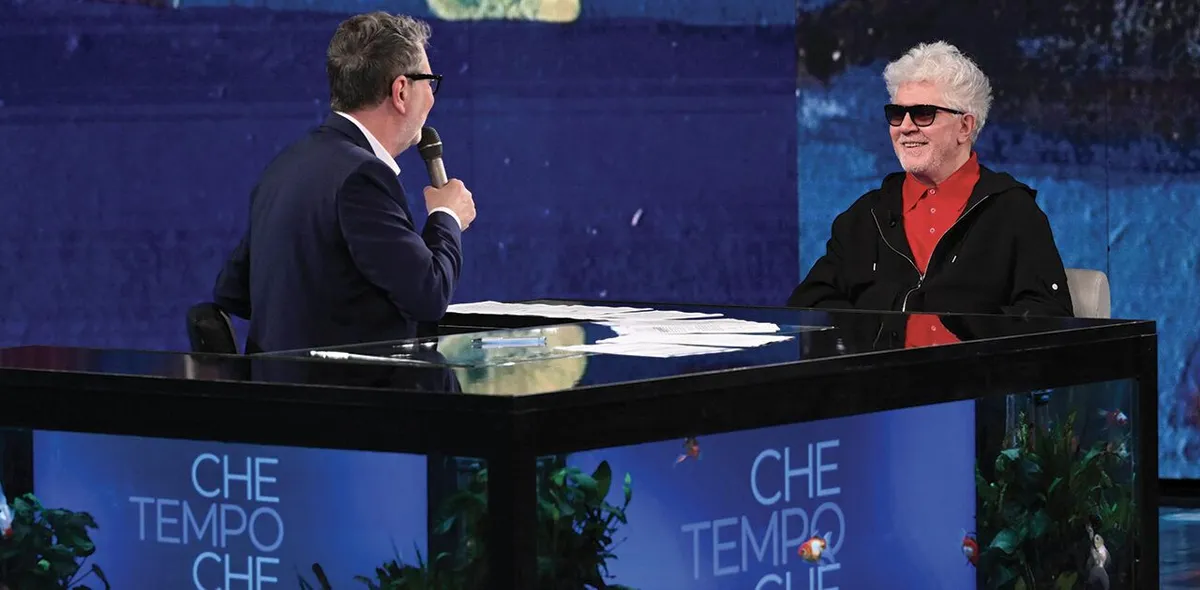 Pedro Almodóvar presenta Amarga Navidad a Che tempo che fa